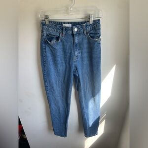 H&M High Waisted Mom Jean Straight Leg Medium Wash Size 6